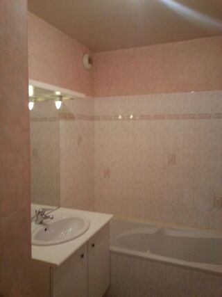  Appartement à louer 2 pièces 46 m²