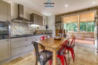  Propri�t�/ch�teau � vendre 12 pi�ces 315 m�