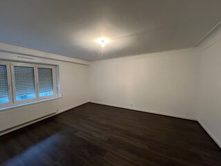  Appartement � louer 4 pi�ces 120 m�