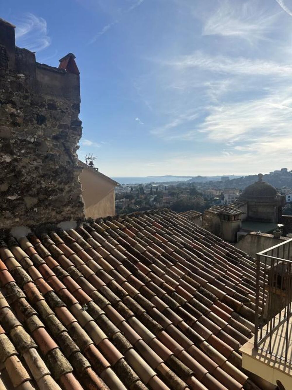 HAUT DE CAGNES. duplex 3P lumineux et calme