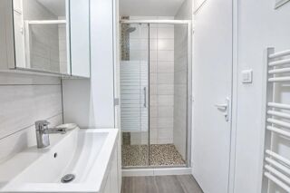  Propriété/château à vendre 5 pièces 140 m²