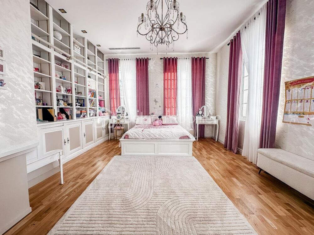  vendre  Proprit/chteau Dammarie-les-Lys (77190)