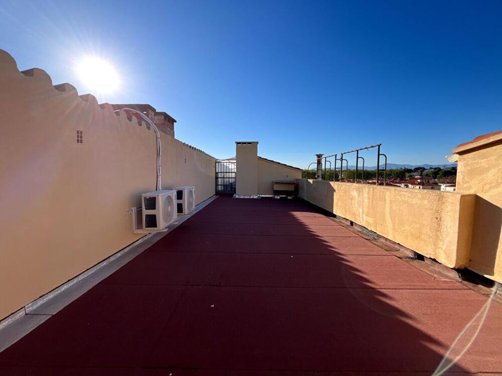 Vente Appartement Magnifique appartement T4 de 116 m² avec roof top de 45 m² avec une vue imprenable au 5 ème et dernier étage Perpignan