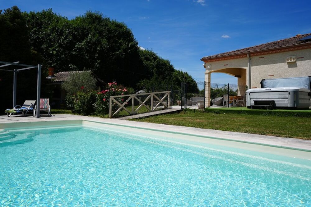 villa plain-pied 205 m², 5 chambres , espace indépendant , 1h de Bordeaux, 3h de Paris