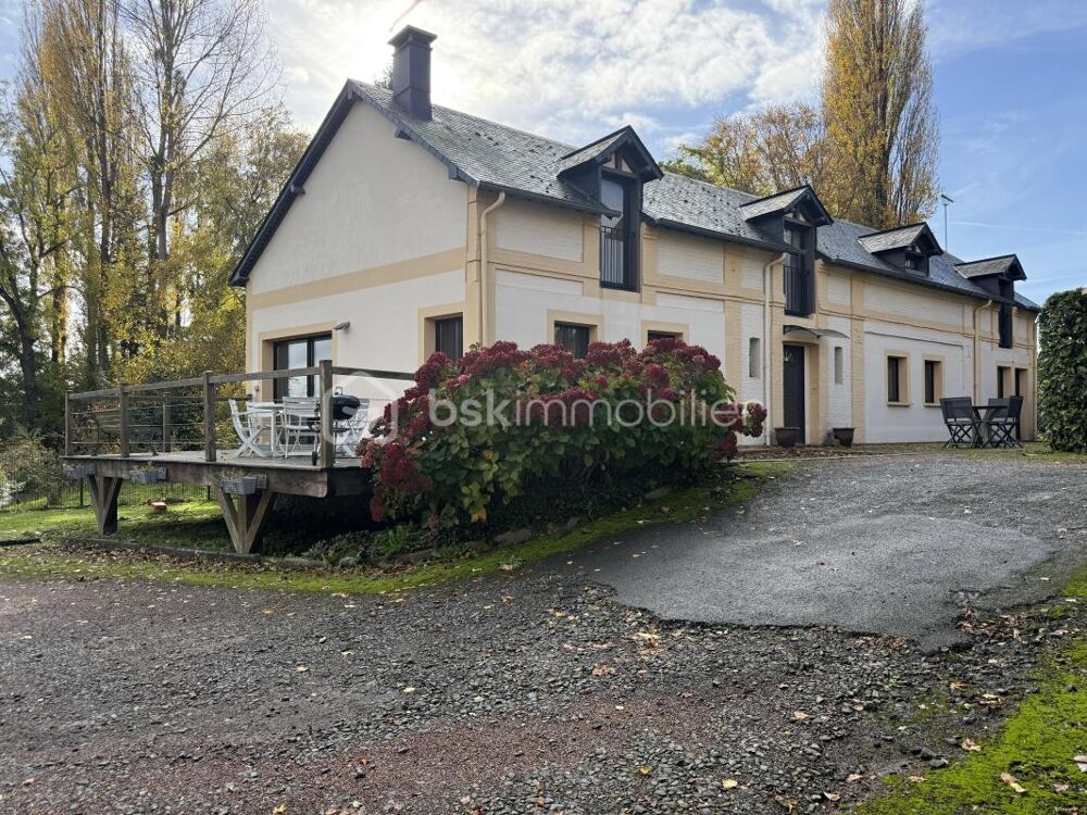 **Maison familiale de 155 m² avec beau terrain à Pont-lÉvêque**