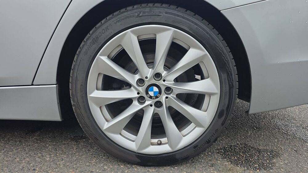 S&eacute;rie 3 (F30) 330e 252 BVA8 Luxury - 5 places Automatique 2016 occasion 91540 Mennecy