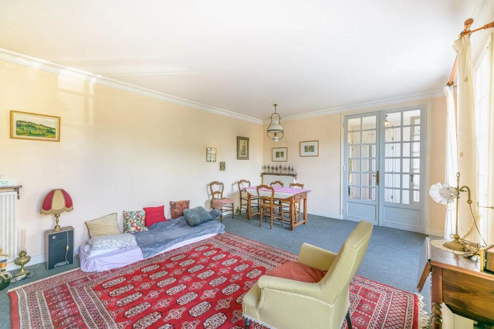 MAISON STYLE DE MAITRE DE 132M2- 4 CHAMBRES-JARDIN ET GARAGE