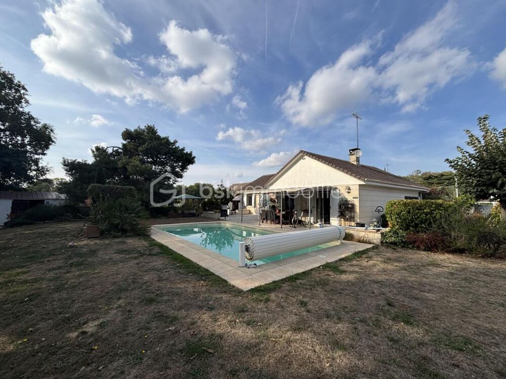 Vente Maison Maison familiale avec piscine et jacuzzi – 130 m² – 4 chambres – Terrain de 1 150 m² – Fontenay-les-Briis Fontenay les briis