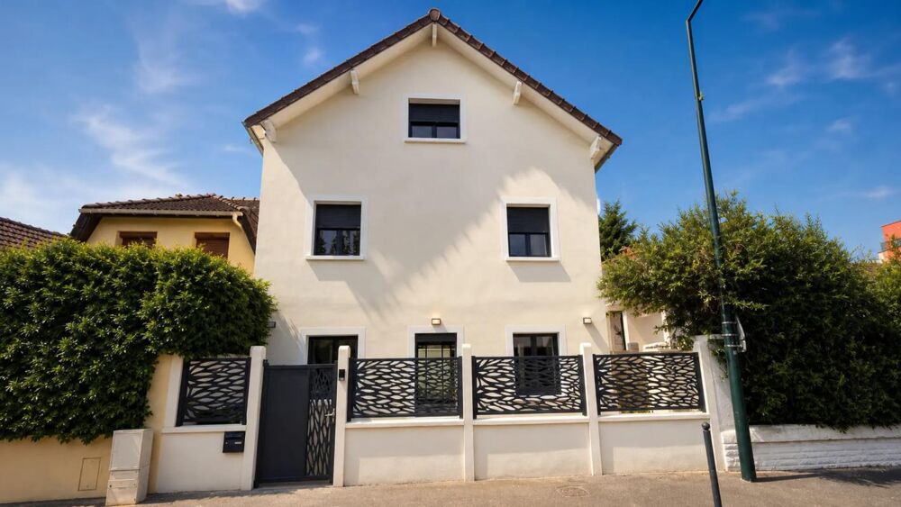 Maison familiale 4 pièces de 100 m²  Les Pavillons-sous-Bois