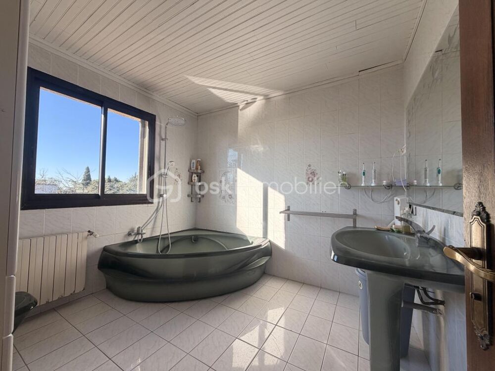 � vendre  Villa S�te (34200)