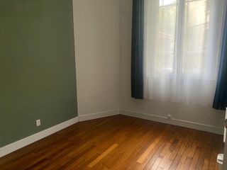  Appartement à louer 3 pièces 81 m²