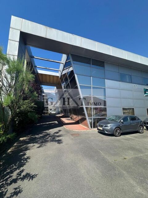  ENTREPOT BUREAUX 960 M2 A LA VENTE A CHAMPIGNY SUR MARNE 