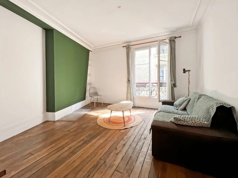 Vente Appartement Appartement 2 pièces avec charme de l'ancien à Pigalle Paris 18