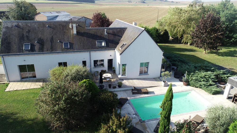ARCY SAINTE RESTITUE (02) belle maison d'architecte de 291 m2 sur un terrain de 7000 m2