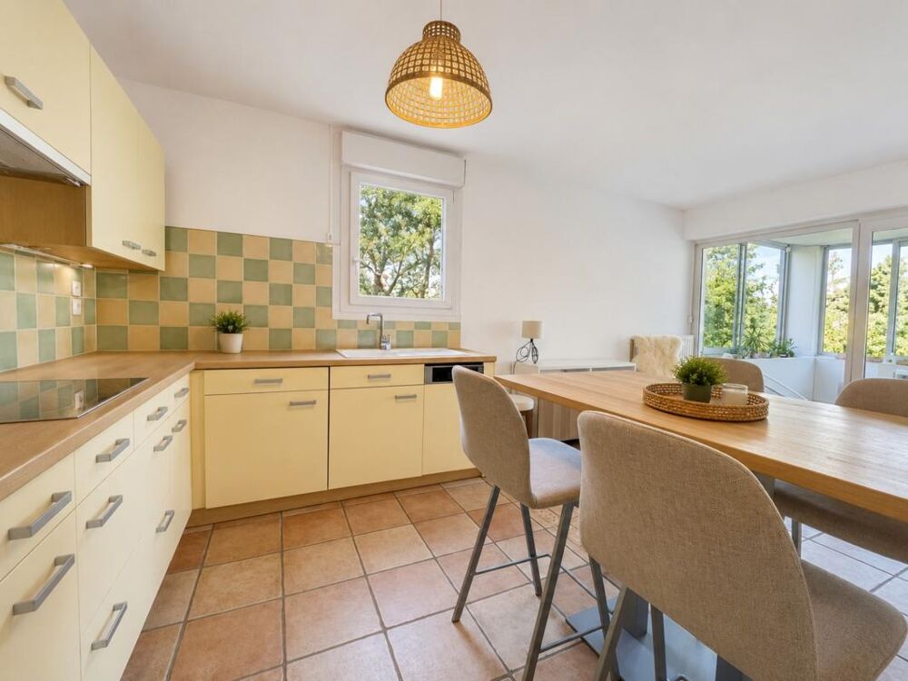 Appartement 3 pièces 75 m² - 2 Chambres - Cave - Parking - Tram Ligne 5 - Parc Montcalm