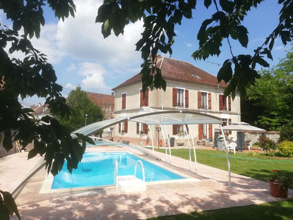 Vente Maison MAISON BOURGEOISE 186 M2 AVEC PISCINE CHAUFFÉE ET COUVERTE 320 000 Jouy le chatel