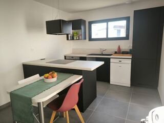  Appartement à louer 3 pièces 58 m²