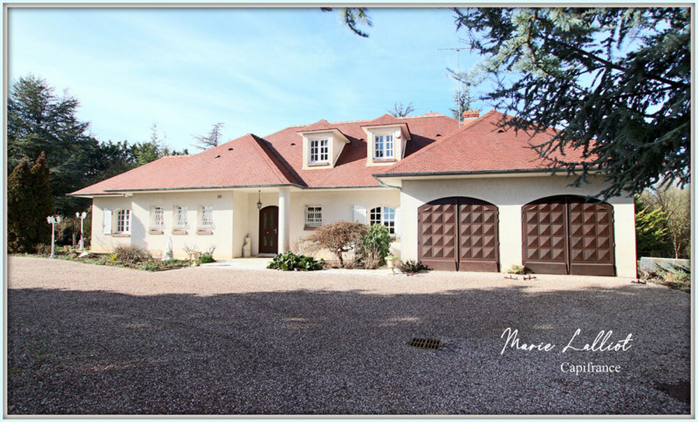 Maison à vendre 12 pièces, Grand séjour, 6 chambres, Terrain de Tennis, Bois, Cours d'eau