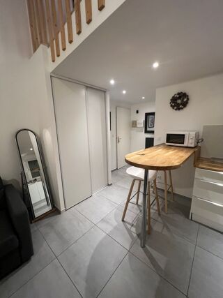  Appartement à louer 1 pièce 35 m²