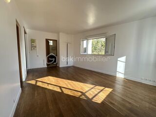  Immeuble à vendre 11 pièces 216 m²