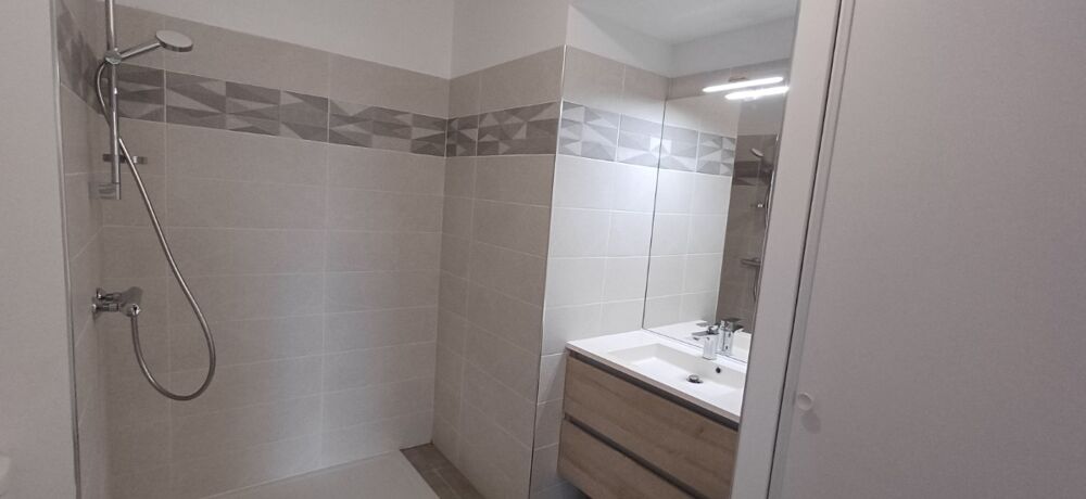 Location Appartement T1 avec parking au Lavandou Le lavandou