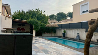 Vente Maison Maison à vendre 4 pièces (3 chambres) MARTIGUES (13) avec jardin piscine et garage Martigues
