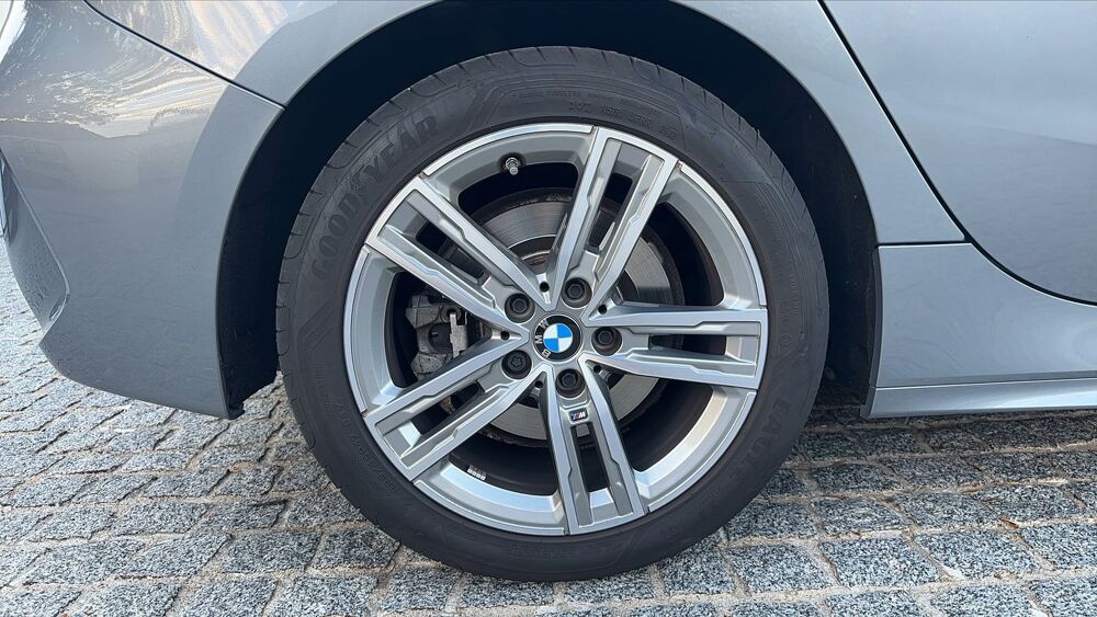 S&eacute;rie 1 xDrive 120d 190 Steptronic 8 M Sport - Automatique Entretien 2023 occasion 45430 Bou