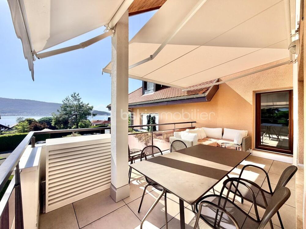Appartement T3 en duplex avec cave et garage, à 2 pas du lac à Veyrier-du-Lac