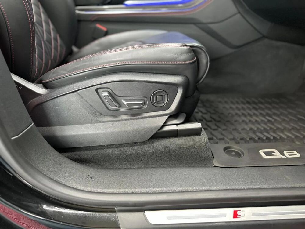 Q8 3.0 60-TFSI E V6 HYBRID QUATTRO S-line - PACK CARBON CAMERA 2024 occasion 73000 Chambery