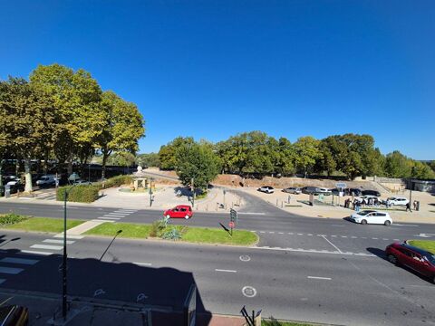   Amboise centre ? T3 de 82 m� + potentiel 100 m� ? fort potentiel Appartement - 4 pi�ce(s) - 100 m�