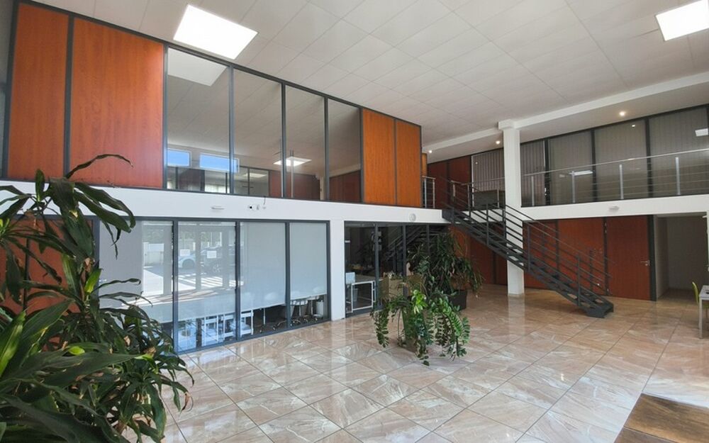   IMMEUBLE DE BUREAUX INDÉPENDANT 701 m² - MONTPELLIER PARC 2000 - FORT RENDEMENT 