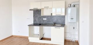  Appartement à louer 3 pièces 60 m²