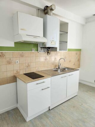  Appartement à louer 2 pièces 45 m²