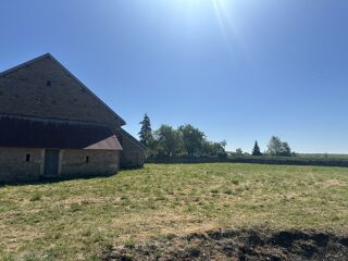  Remise / Grange à vendre 2 pièces 94 m²