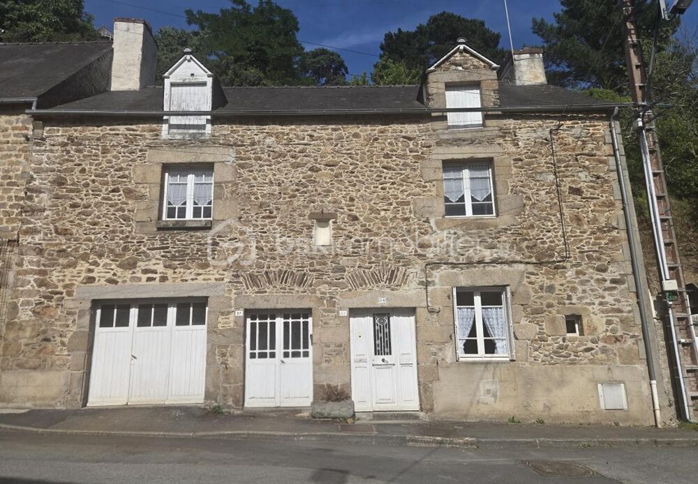À Dinan, dans le secteur recherché de Léhon, maison de ville en pierre avec garage et courette