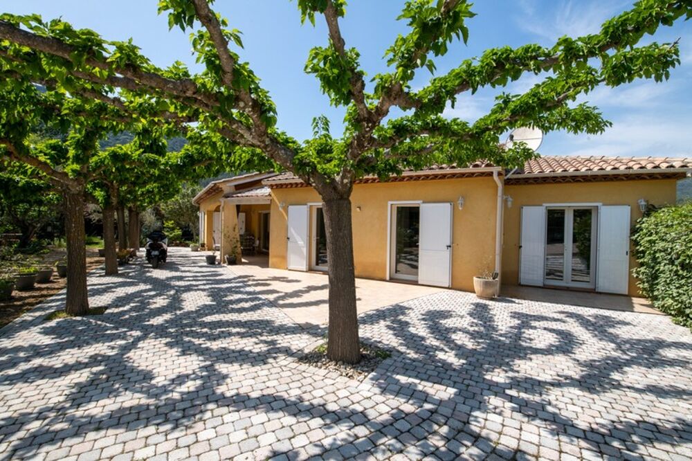 Vente Maison Maison à vendre 7 pièces SOLLIES TOUCAS (83) Sollies toucas