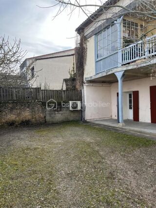  Immeuble � vendre 15 + pi�ces 309 m�