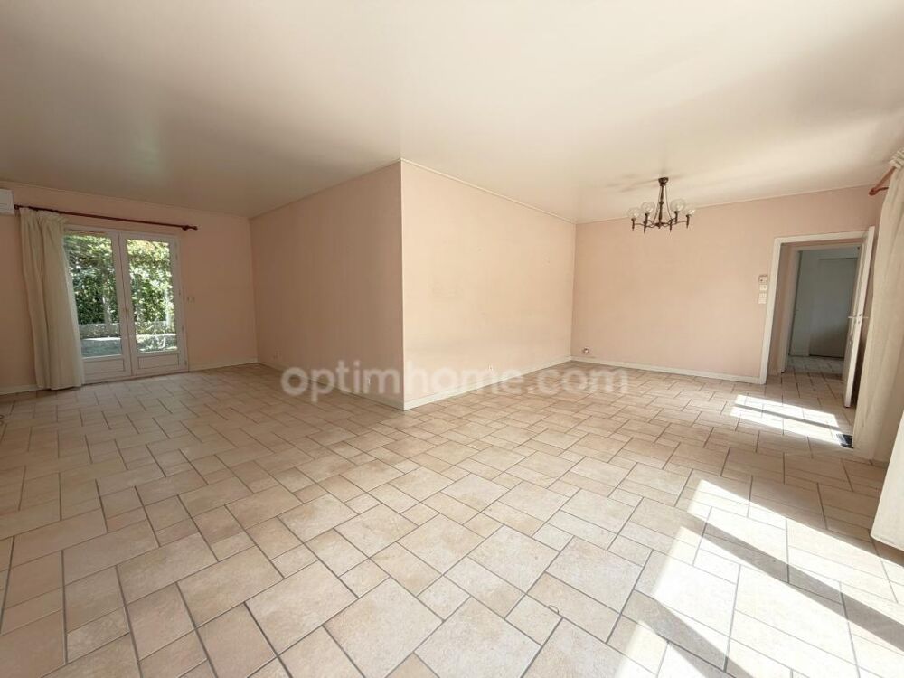 MAISON 121m2 - 3 CHAMBRES - GARAGE - JARDIN