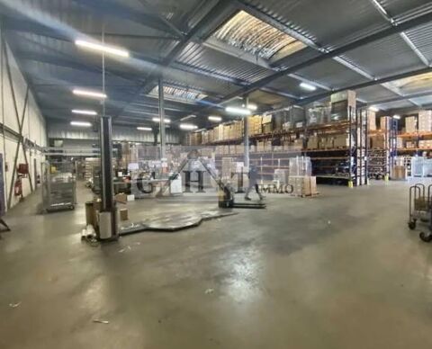 1635 M&sup2; ENTREPOT BUREAUX A VENDRE A NOISY LE SEC 2500000 93130 Noisy le sec