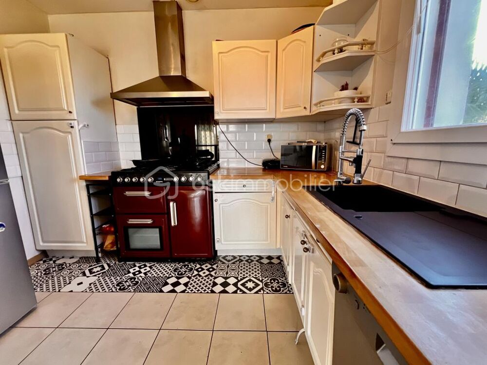 Maison familiale 113 m2 dans un environnement calme, avec grand jardin  Villedieu-du-Clain