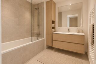 Vente Appartement A SAISIR À DEUX PAS DE DEUX LIGNES DE MÉTRO ! 3 PIÈCES AVEC LOGGIA ET SÉJOUR D'ANGLE LUMINEUX Aubervilliers