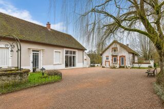 Propriété/château à vendre 6 pièces 123 m²