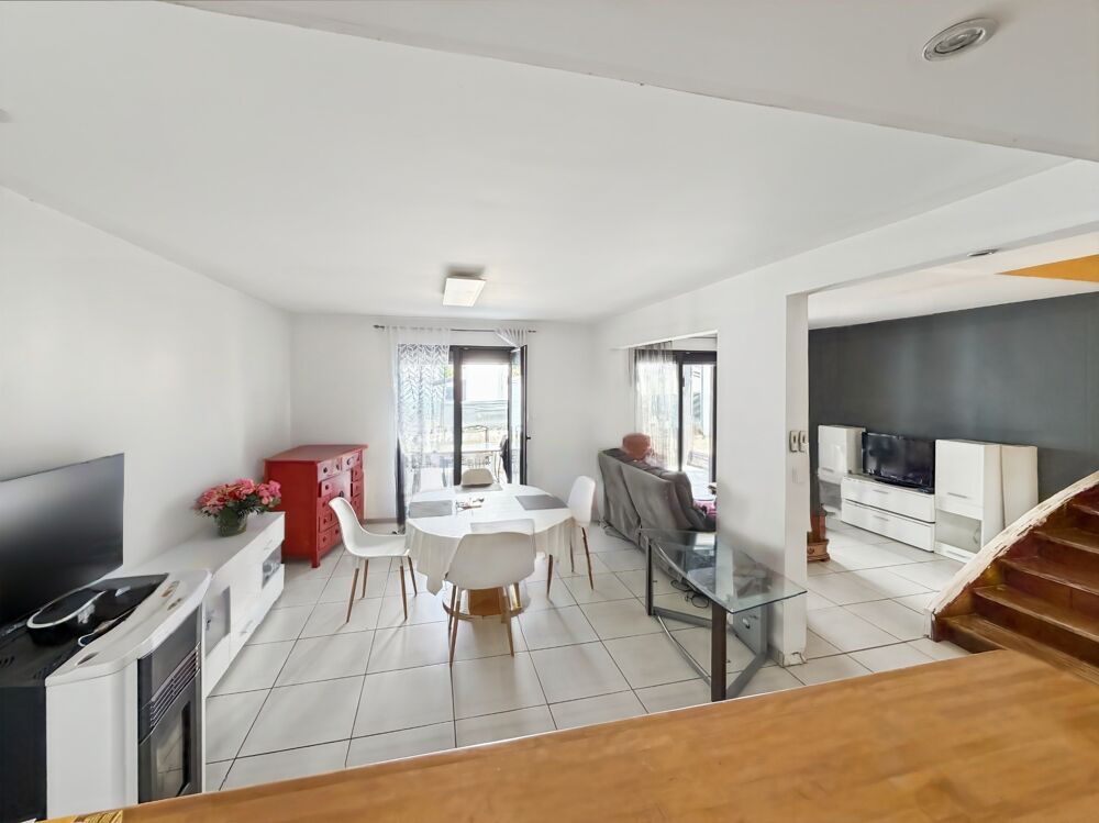 Maison de 100 m2 à MONTCEAU LES MINES avec terrain