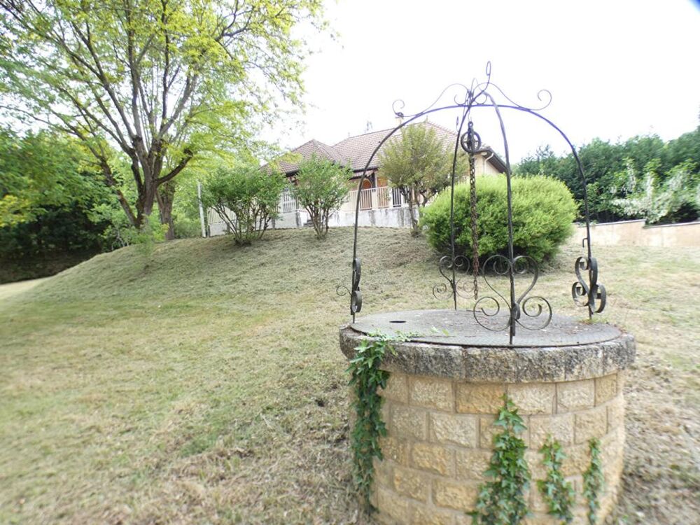 Maison Cublac 4 chambres avec parc arboré clos
