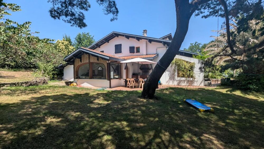 Vente Maison Maison de 10 pièces de 258 m² à Bayonne Bayonne