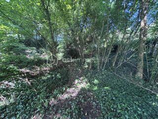  Terrain à vendre 689 m²