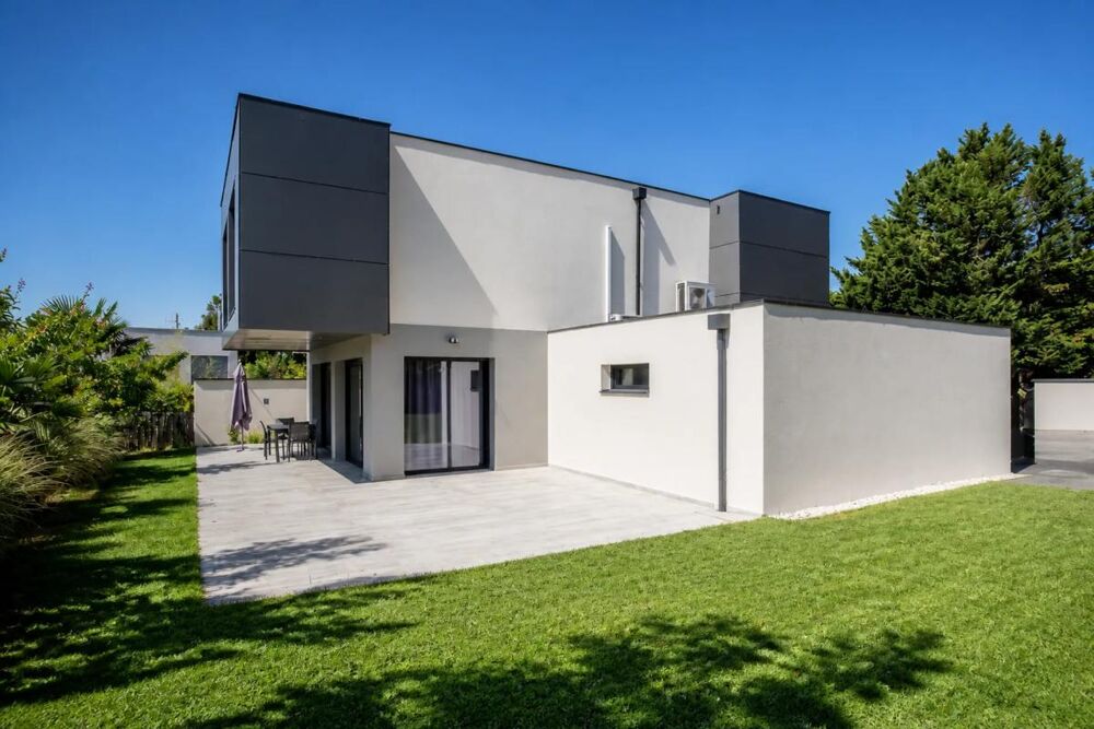 Maison 9 pièces 227 m² · à Thonon les Bains · 227 m² · 1 399 000 €