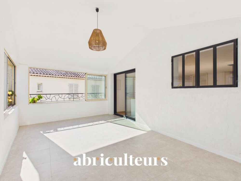 Vente Appartement Appartement T4 de 107 m² avec entrée indépendante en vente à Grans (13450) Grans