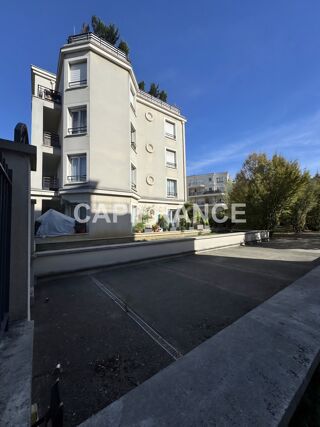 Vente Appartement STUDIO DE 33 M² AU BOURGET – CALME ET SÉCURISÉ Le bourget