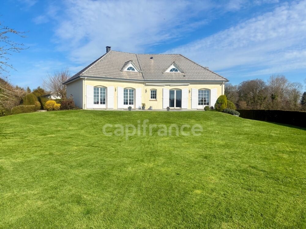 *Maneglise* Maison familiale T8 de 226 m² avec vie de plain-pied, triple Garage, Terrain 2 500 m², Vue dégagée